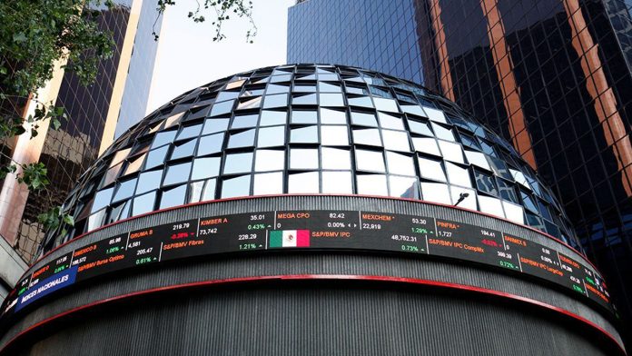 Bolsa Mexicana de Valores cerró con alza, registró una ganancia de 0.50%