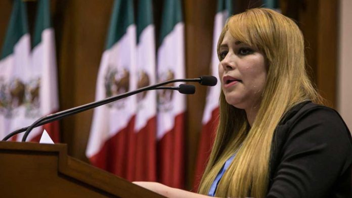 Exdiputada tiene un hijo con “El Chapo”