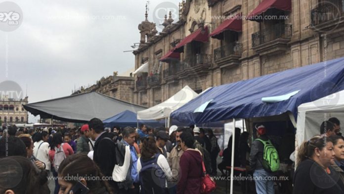 Retirará CNTE bloqueos; plantón en Morelia se mantiene