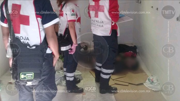 Encuentran muerto a hombre desconocido dentro de casa de estudiantes en Morelia