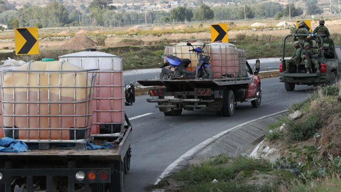 Detectan más de dos mil millones de dólares en el extranjero por huachicol
