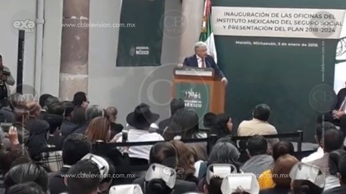 Freno a desabasto de gasolina, promete AMLO