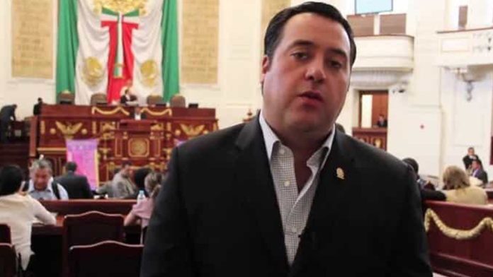 Diputado priista propone dar clases de meditación para frenar el bulling