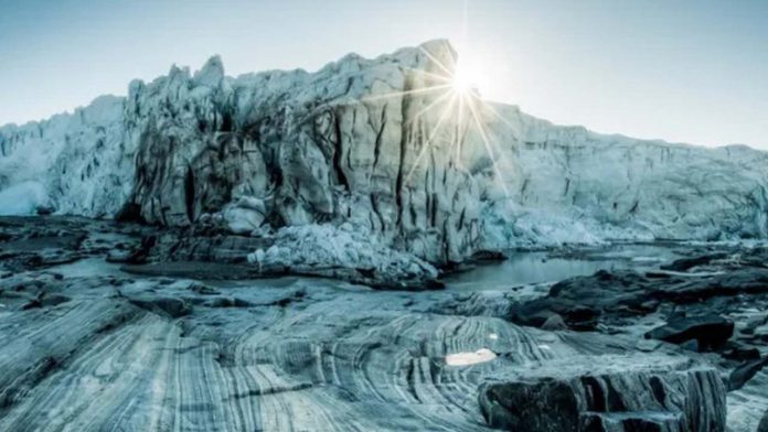 Tras derretimiento de glaciar descubren paisajes que estuvieron escondidos por 40 mil años