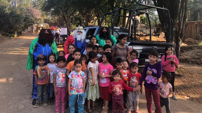 SSPM llega con los Reyes Magos a la colonia Arroyo Colorado
