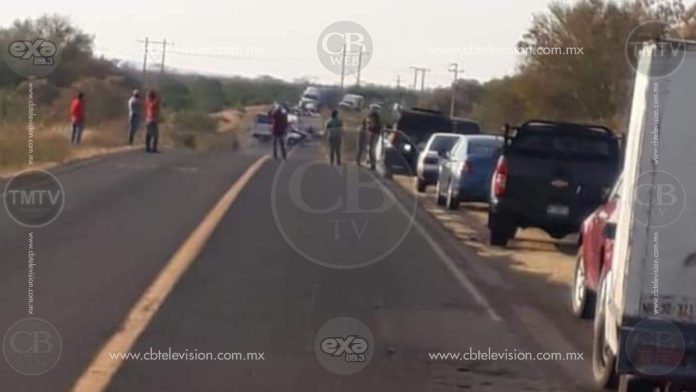 Civiles armados bloquean carreteras en Tierra Caliente