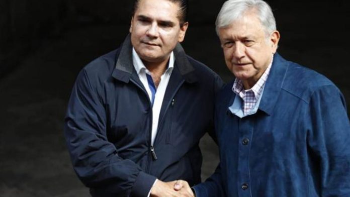 No caeré en chantajes le dice AMLO a Silvano