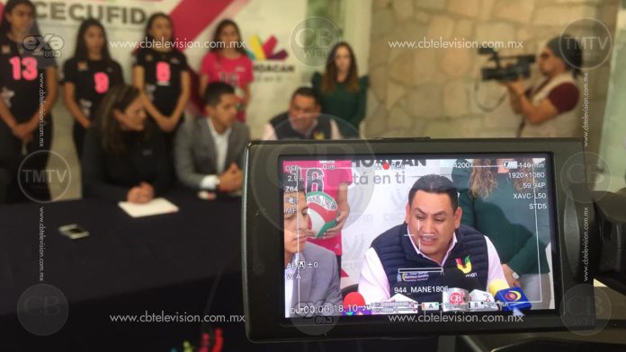 Impulsan equipo femenil de vóleibol en Uruapan
