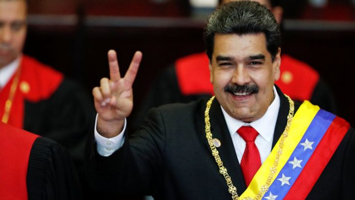 ¡Viva México! Dice Maduro durante su segunda toma de protesta
