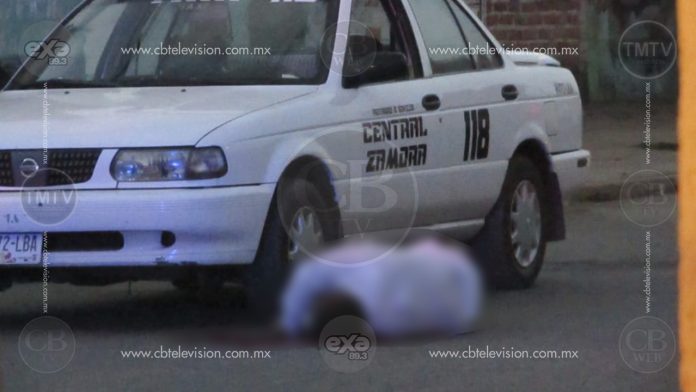 Pistoleros interceptan y dan muerte a taxista en la colonia Lázaro Cárdenas