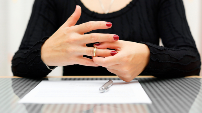Pide el divorcio a su esposo porque olvidó comprarle su comida