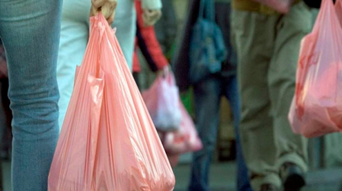 Este es el primer municipio michoacano en prohibir las bolsas de plástico