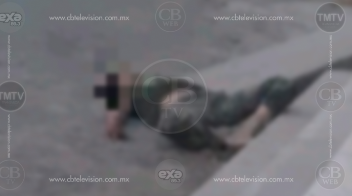 Encuentran cadáver baleado en Apatzingán, vestía ropa táctica