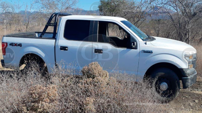 Detienen a dos con armas largas en Apatzingán