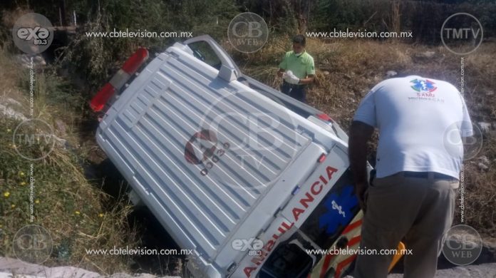 Accidente de ambulancia deja cuatro heridos en la Siglo XXI