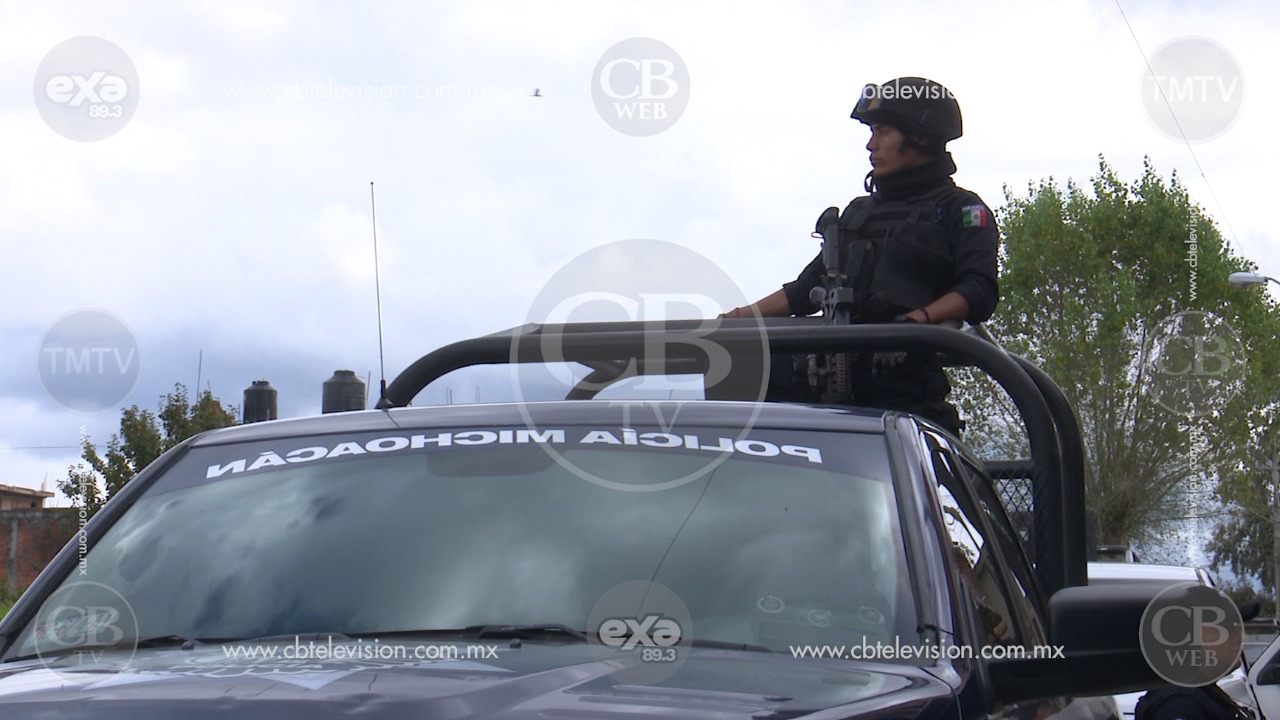 Decomisan armas, un lanzagranadas y autos robados en Zamora