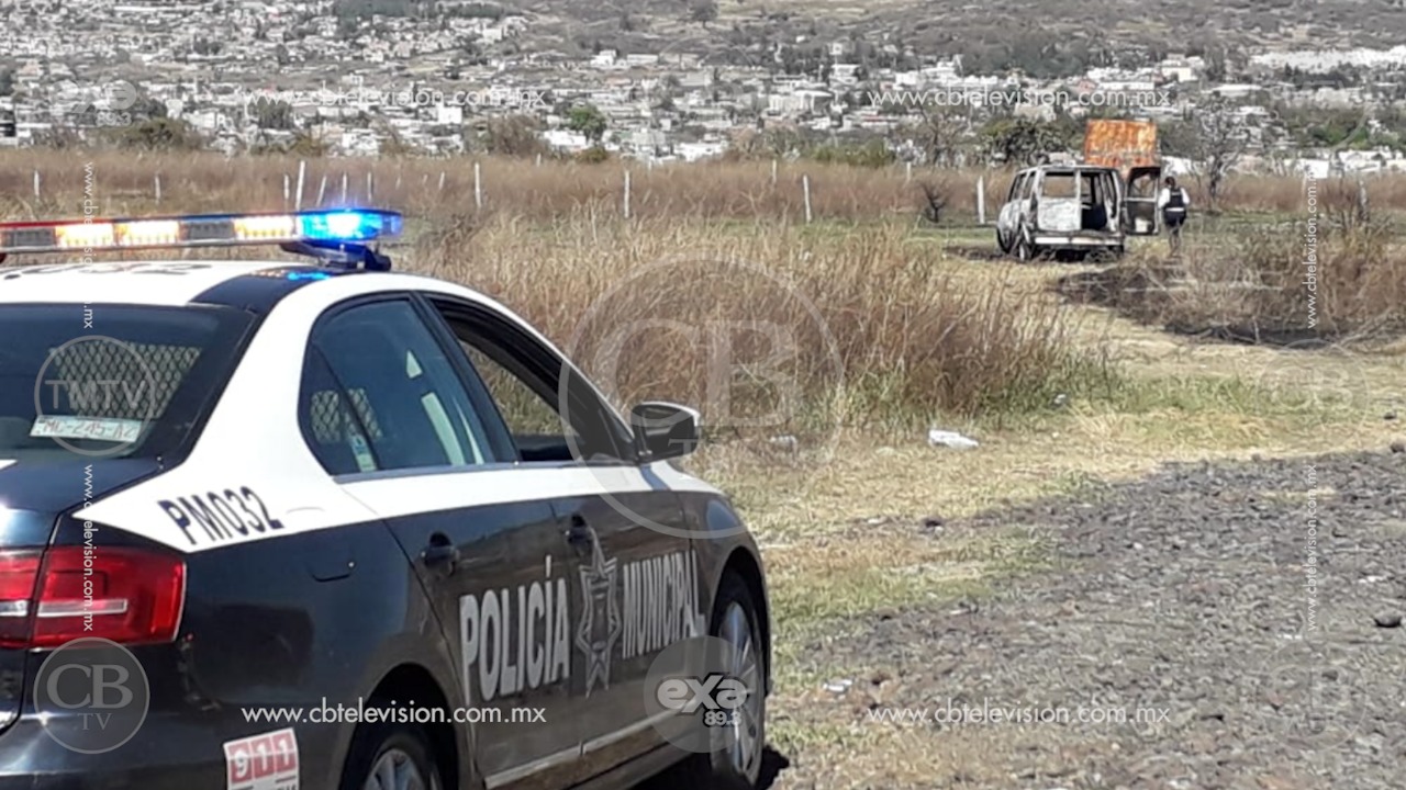 Los acusan de ladrones y los golpean, amarran y queman su camioneta