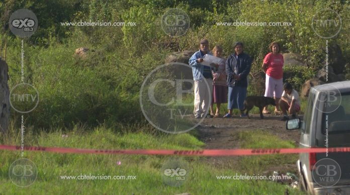 Localizan dos ejecutados al interior de una camioneta