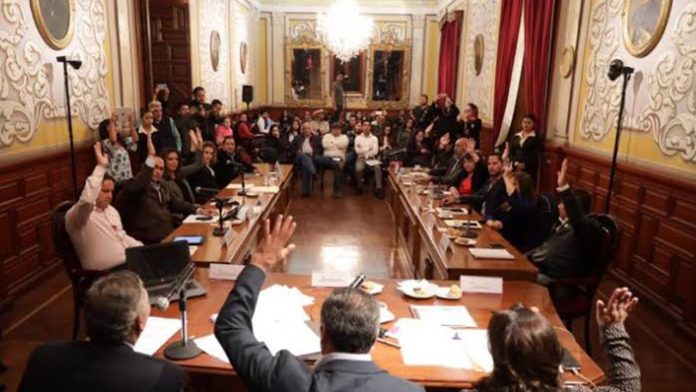Quitan a representates ciudadanos del Comité de Obras y Adquisiciones; Ayuntamiento toma el control