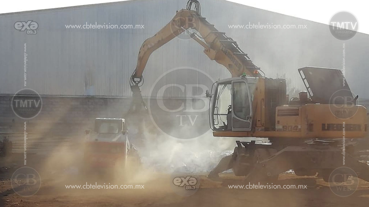 Se calcina material reciclado por incendio en bodega de Tarímbaro