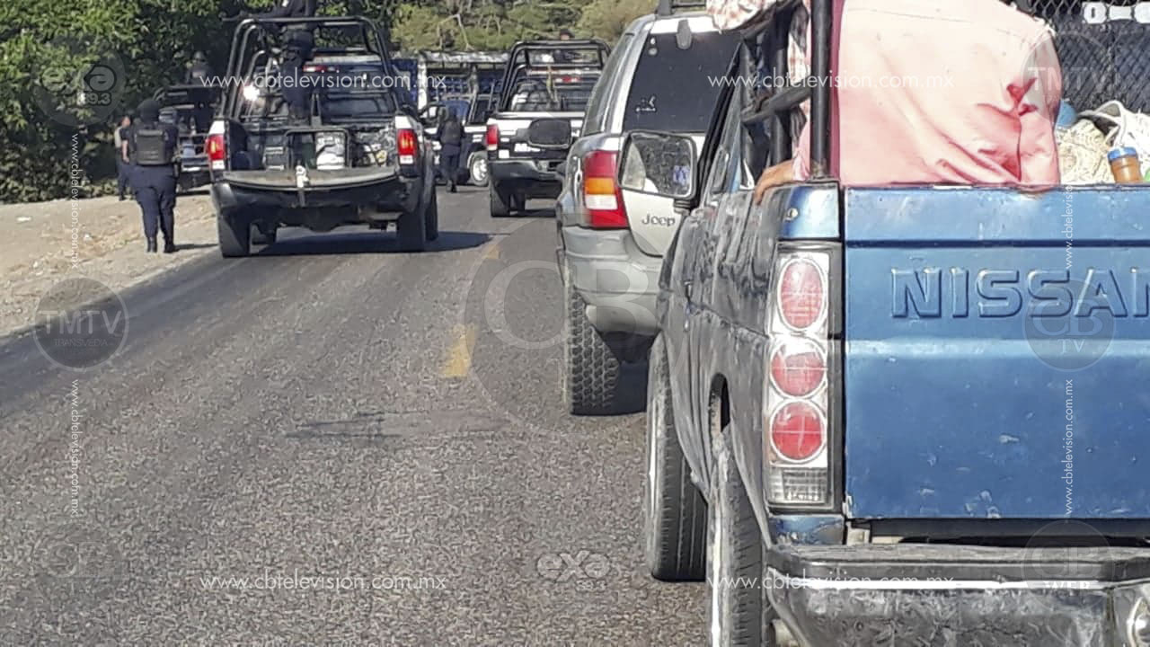 Amanecen Apatzingán y Buenavista con narcobloqueos y balaceras 
