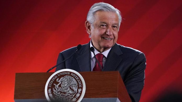 Jóvenes se encargarán de que no haya retrocesos para que siempre haya justicia: AMLO