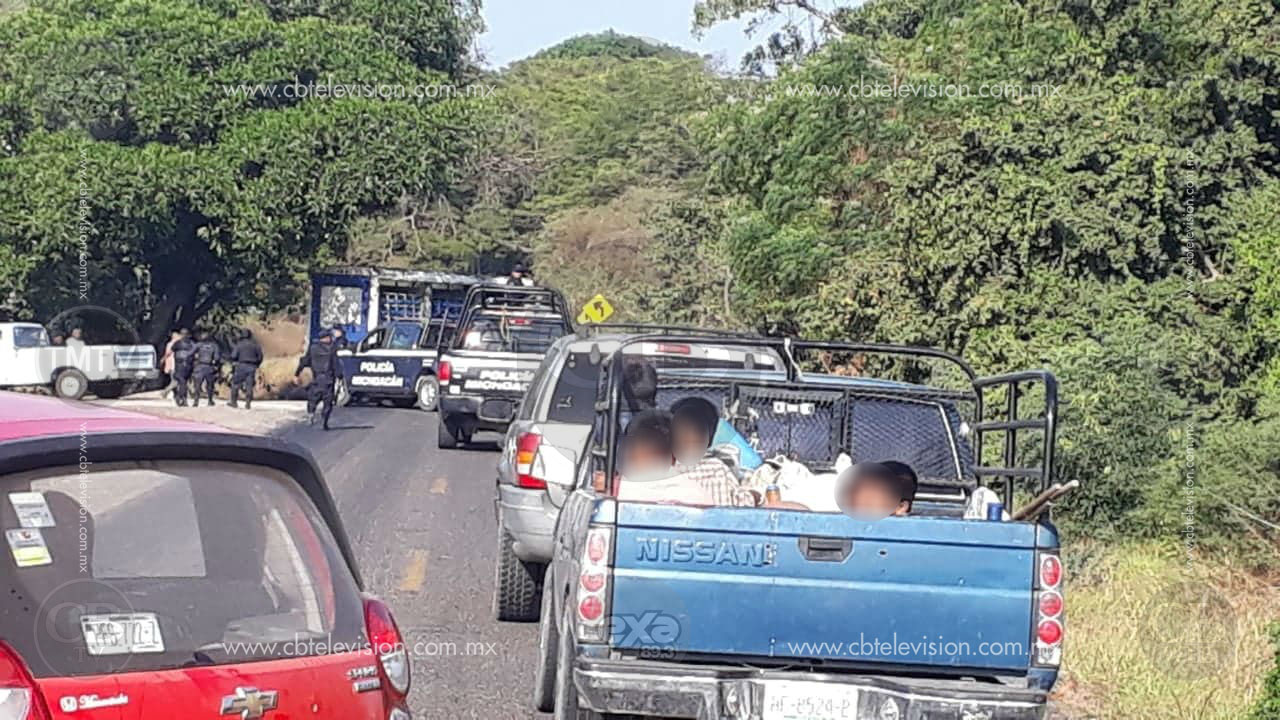Amanecen Apatzingán y Buenavista con narcobloqueos y balaceras 