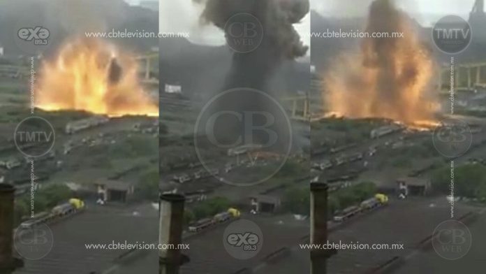 Se registra fuerte explosión en empresa de Lázaro Cárdenas