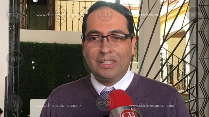 Denuncia regidor negligencia de Ayuntamiento de Morelia en el cuidado de la Av Madero