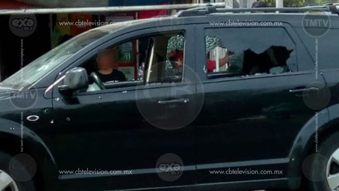 Conductor queda malherido al ser baleado cerca de un jardín de niños en Uruapan