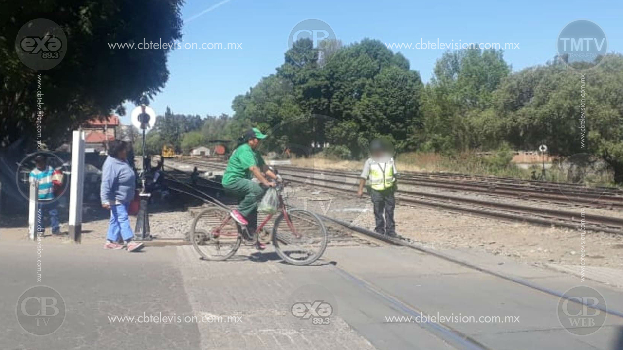 CNTE retira bloqueo en las vías del tren en Pátzcuaro y permanecen con cierre en Uruapan