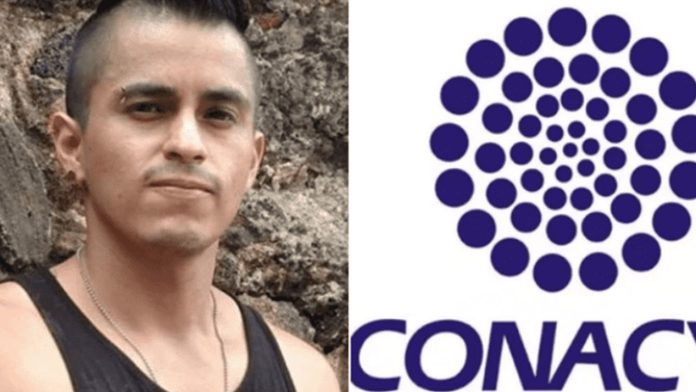 Con carrera trunca subdirector de Conacyt gana 44 mil pesos al mes