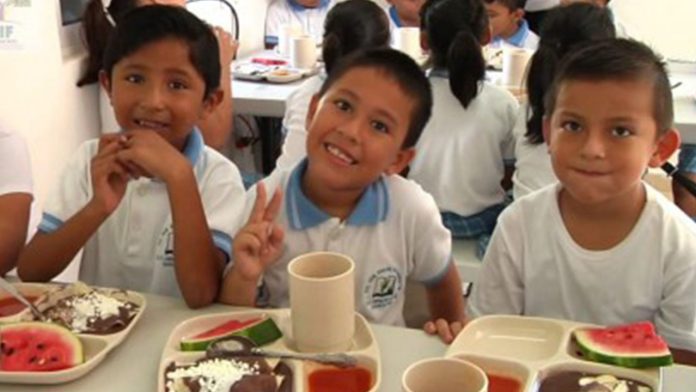 Rediseñan desayunos escolares para combatir la obesidad y la diabetes