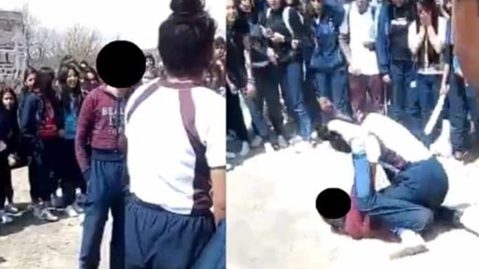 Estudiante de secundaria convulsiona tras pelea