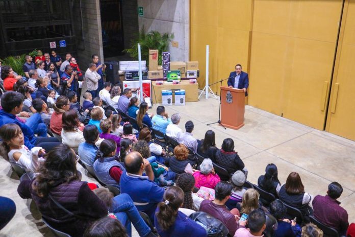 Entregan equipamiento de alta calidad al Centro Integral de Iniciación Artística de Uruapan