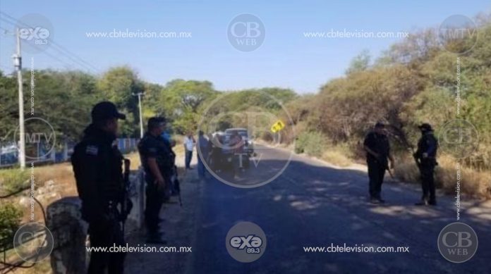 Liberan bloqueos carreteros en la tierra caliente michoacana