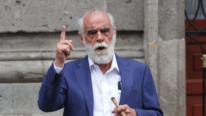 Político panista dice estar decidido a pagar lo que sea para desaparecer a AMLO presidente