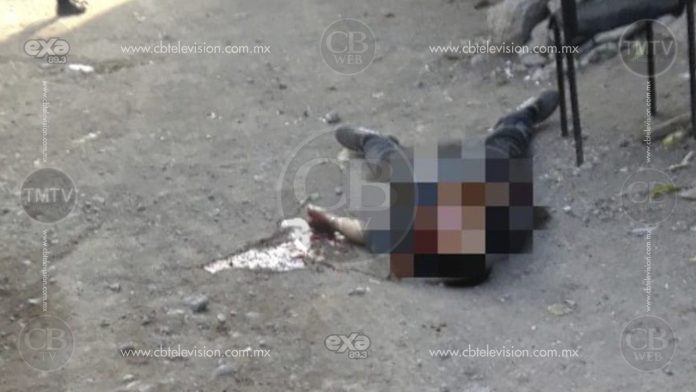 Balean y dejan sin vida a transeúnte en Apatzingán