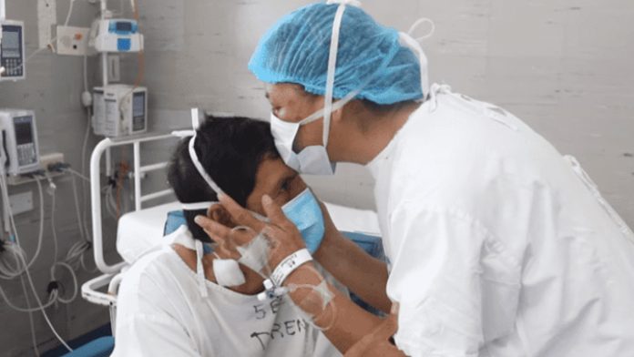 Mujer le dona riñón a su esposo para celebrar juntos el 14 de febrero