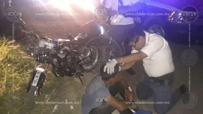 Motociclista queda herido al ser atropellado por auto que se dio a la fuga