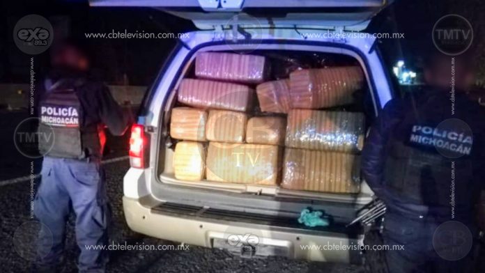 Policías aseguran gran cargamento de 