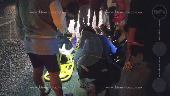 Vehículo atropella a ciclista y lo deja inconsciente en Tarimbaro