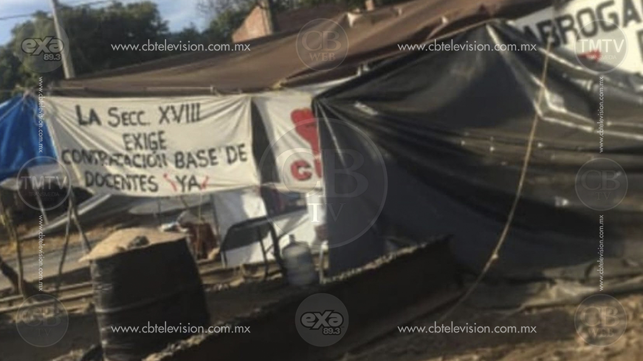 CNTE retira bloqueo en las vías del tren en Pátzcuaro y permanecen con cierre en Uruapan