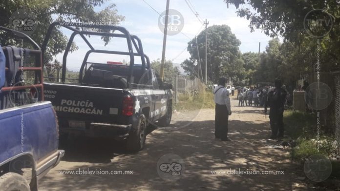 Trabajadores localizan cadáver baleado en una huerta de aguacate