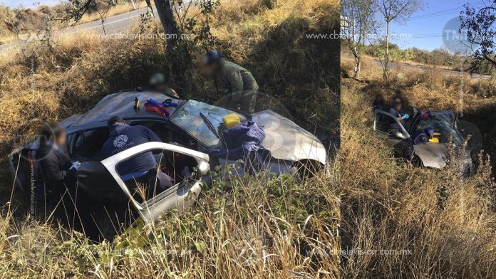 Mujer resulta lesionada por accidente vehicular en la Morelia-Pátzcuaro