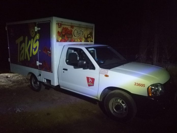 Policía Michoacán unidad Uruapan recupera dos vehículos con reciente reporte de robo