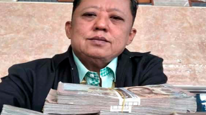 Padre ofrece 315 mil dólares a quien se case con su hija virgen