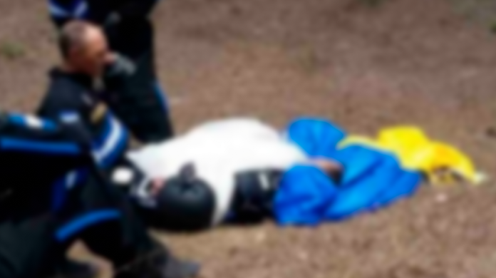 VIDEO: Muere paracaidista en demostración de salto; falló su mochila