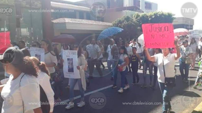 Familiares de la joven víctima de feminicidio en Uruapan marchan para exigir justicia