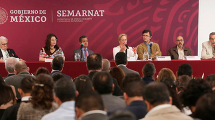 Acuerdan SEMARNAT y academia disminuir residuos sólidos en centros educativos del país